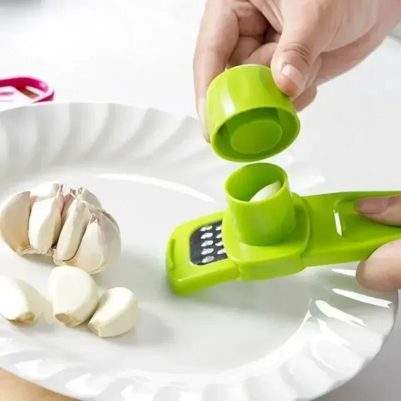 Kitchen Gadgets Green - 1PCS Mini Hachoir à Ail Créatif,