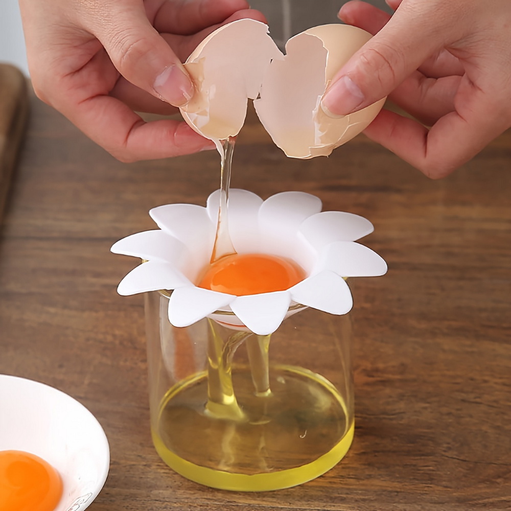 Kitchen Gadgets Under $10 - Séparateur de jaune et blanc d'œuf,