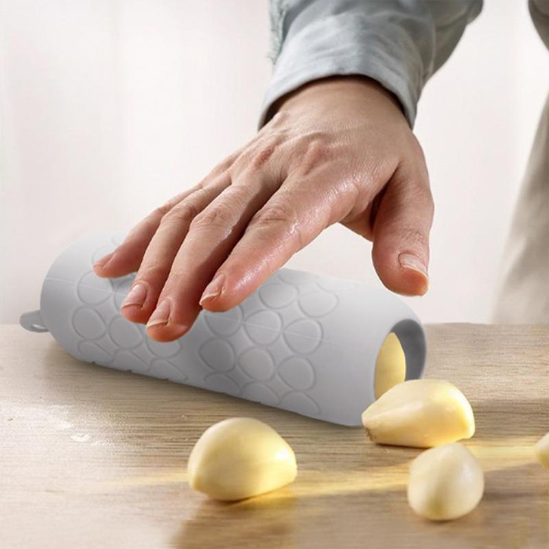 Tube éplucheur d'ail en Silico - Kitchen Gadgets Garlic avis et prix