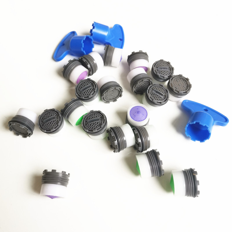 Lot de 10 aérateurs de robinet - Kitchen Gadgets Under $10 avis et prix